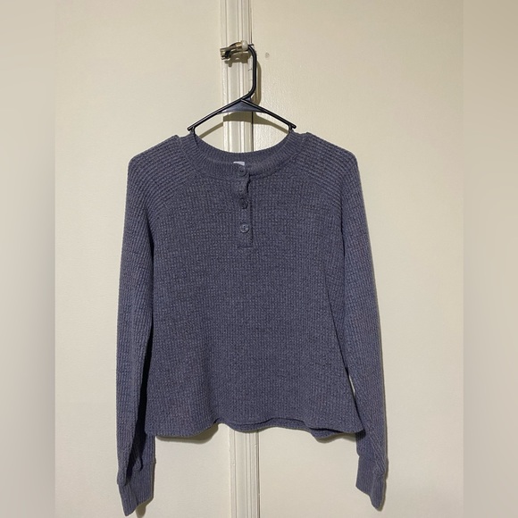 Old Navy Long sleeves - Picture 1 of 1